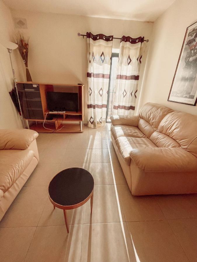 Saint Julian's Stresa Court Apartments מראה חיצוני תמונה