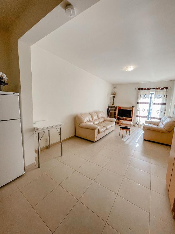 Saint Julian's Stresa Court Apartments מראה חיצוני תמונה