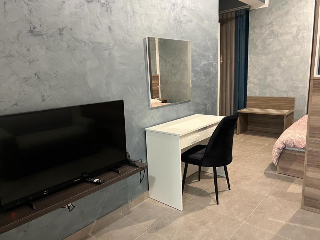 Saint Julian's Stresa Court Apartments מראה חיצוני תמונה