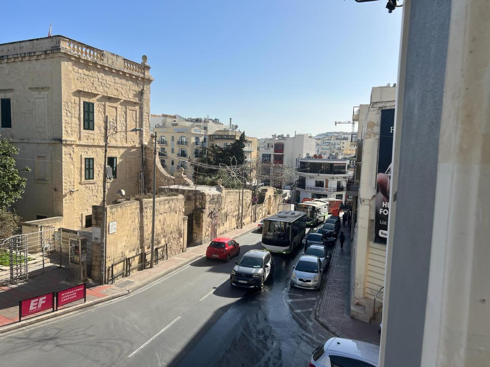 Saint Julian's Stresa Court Apartments מראה חיצוני תמונה